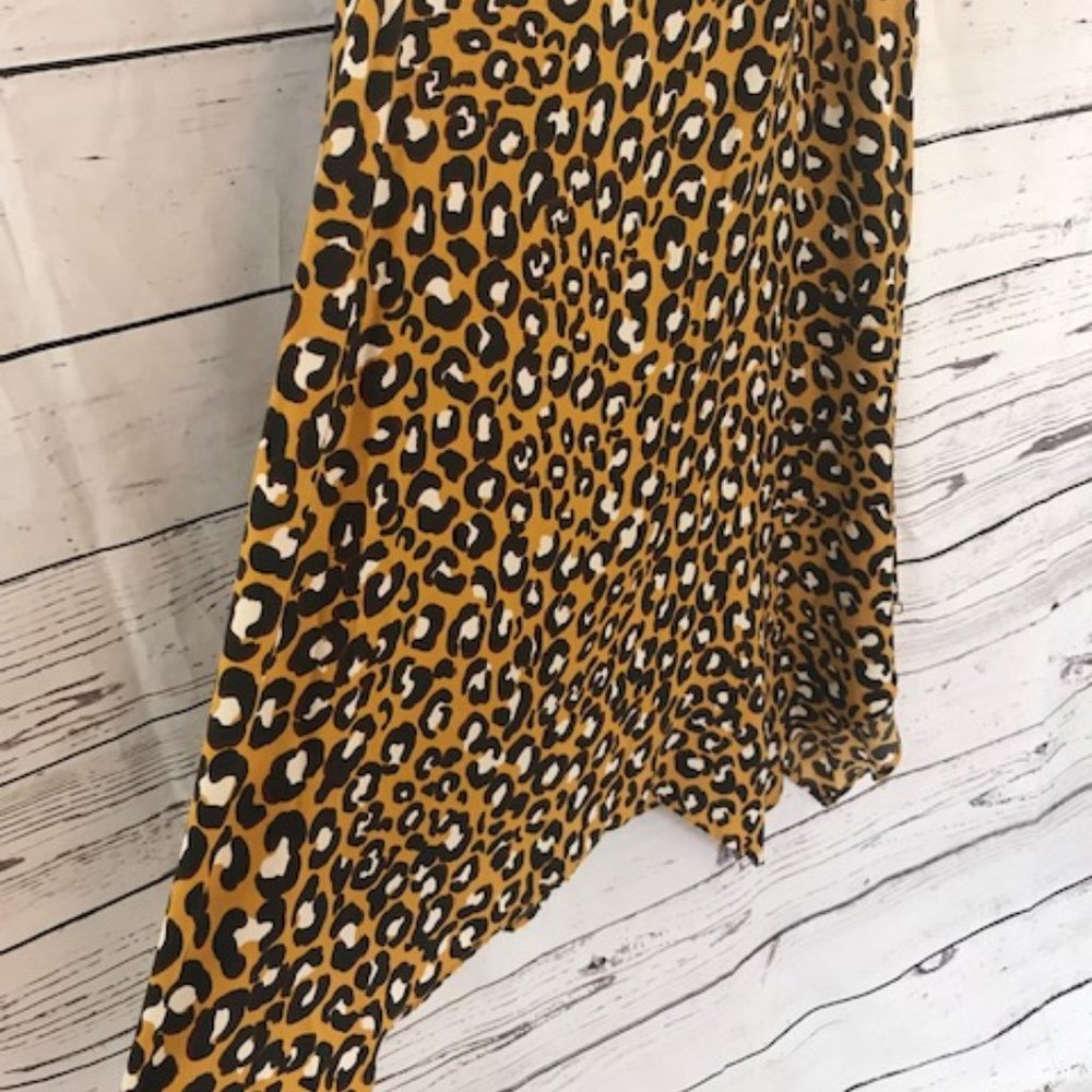 Who What Wear asymmetrical leopard midi skirt - Picture 4 of 6